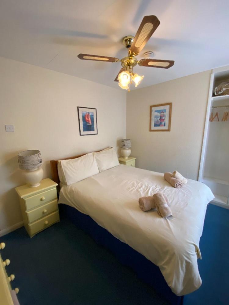 The Copley Arms Hotel Looe Bilik gambar