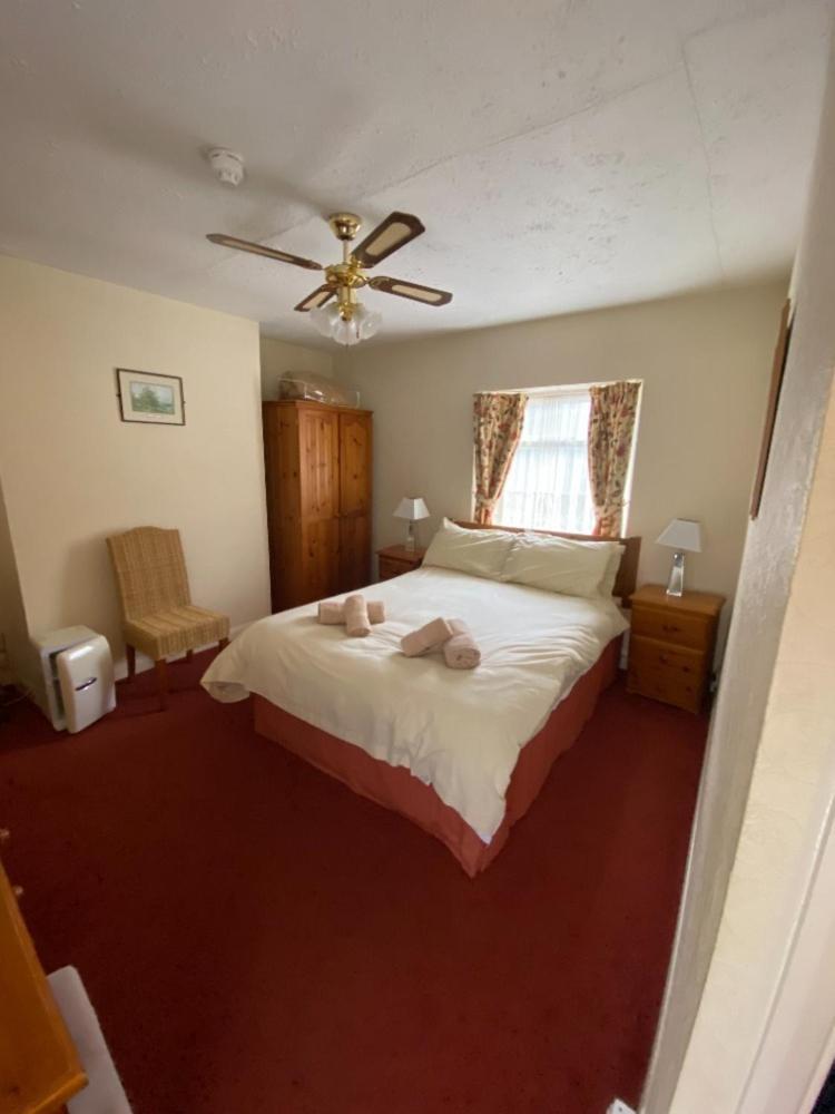 The Copley Arms Hotel Looe Bilik gambar